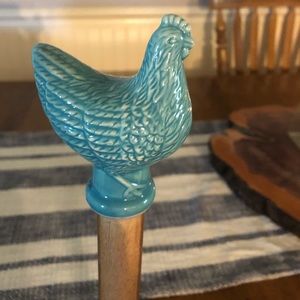 Pioneer Woman paper towel holder